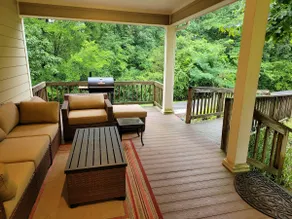 4. chefs kitchen, king bed, peaceful, relaxing - Image 3