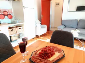 Lovely little 2 bedroom apartment - Image 5