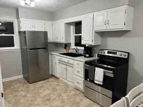 New! Refreshed 3 Bedroom Home in Leitchfield - Image 3