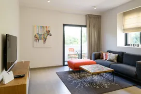 Sunny Luxury Apartments - Image 2