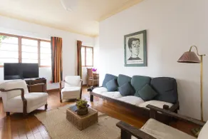 The Green Apartment - Image 2