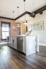 Downtown Luxury Award Winning Private Condo - Image 4