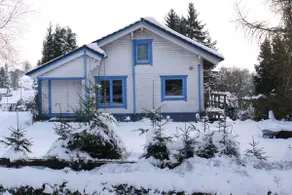 Rustic log cabin with fireplace and sauna! - Image 2