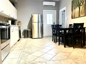 Heart of Halifax, 2 Bedroom Flat, includes parking - Image 5