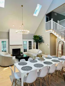Spacious,Lakeshore Hideaway ,Close to Beach,Pool! - Image 4