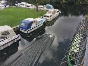 3 Bedroom Riverside House St Neots Marina Area - Image 2