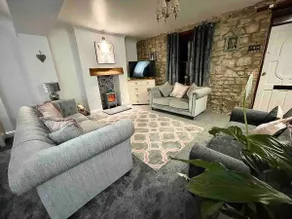 A Superb Size Cottage By The Canal - Image 3