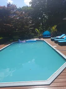 Lovely 2-bedroom rental with pool - Image 2
