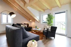 Alpine Easy Flats - Penthouse with Balcony - Image 4