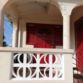 Carmen's Cozy Studio and Car Rentals - Image 3