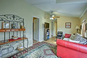 Sleeps up to 6 - close to Falgout Canal Marina - Image 5