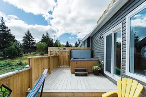 HOT TUB SUPER LOFT King Bed, Eco Reserve, 2 Decks - Image 3