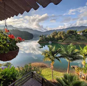 Light filled Guatape home,10 mins from the rock - Image 3