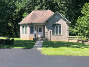 Adorable 1 Bedroom Getaway Retreat - Image 3