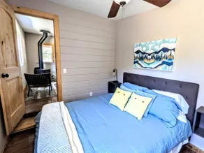 # 5. The Tipsy Turkey's Den - 1 Bedroom with Amazing Views - Image 4