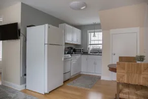 18 Bessbill Street APT - Image 5