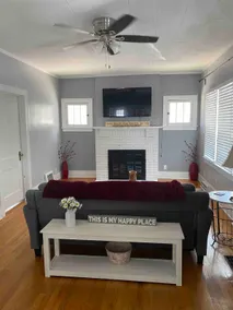 Cozy 2 bedroom home. - Image 2