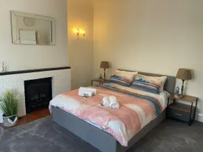 2 Bedroom Apartment with parking PET friendly - Image 2