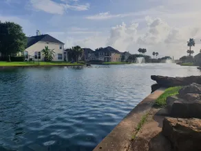 Boating and fishing on a Lakefront house - Image 2