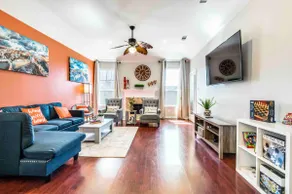🏡Large Luxury near Lake⭐️Home Gym⭐️ Cinema+ Gameroom - Image 4