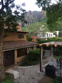 Next to the mountain: La Casa de Tepoz - Image 2
