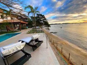 Exclusive Beach House Manguinhos - Heated Pool - Image 5