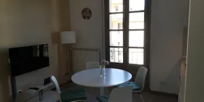 Lägenhet med två rum med utsikt över basilikan - Image 2