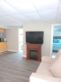 Adorable 1 bedroom guest house - Image 3