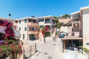 Rare Find: Sea View & Private Parking · 3 Terraces - Image 3