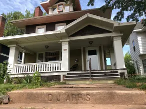 Historic Arris House - Updated Elegance - Image 2