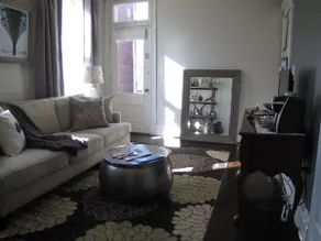 A Large Pied-à-Terre - Image 2