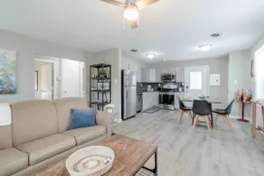 Renovated 2bed 1bath! Near Ft. Campbell - Image 2