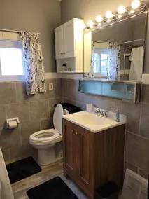 Dynamite Spacious 4bed 3bath Enclosed Porches Bar! - Image 4