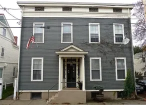 Cozy Guest Suite in Historic Hudson Home - Image 5
