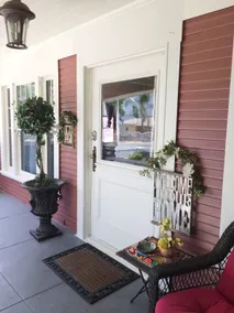Full Apartment 2Bedrms 1Bath 1,050Sqft Prvt Prkng - Image 2
