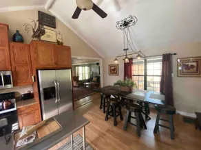 Outlaw Cottage - Image 2