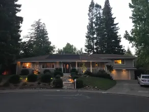 Quiet Carmichael Home - Gardens, Pond and Pool - Image 2