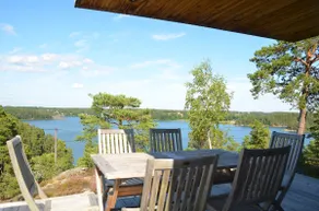 Exclusive architectural house in archipelago - Image 3