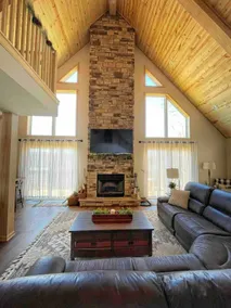 Mountain Mama Hideaway - Image 2