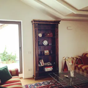 Charming Attic in Typical Townhouse NoLo District - Image 3