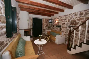 Christina's Stone Cottage - Image 4