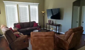Signature Family Cozy Home 5 miles from Texas A&M - Image 3