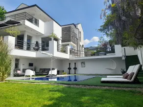 Luxe vacation next to Budapest(PrivateFamilyVilla) - Image 4
