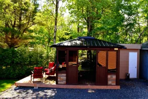The Chalet des 2 frères on Lake Aylmer - Image 4