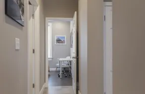 Extraordinary luxury CWE 2BD/2BH 1F - Image 5