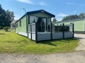 lake view staycations - Image 4