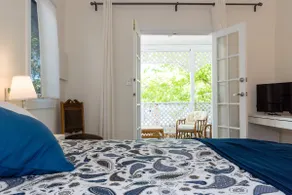 Suite No:1 - Perth Holiday Cottage - Image 3