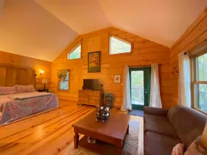 Beautiful, secluded cabin on 6 acres w/sauna - Image 5