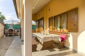 Villa Rose - Image 3
