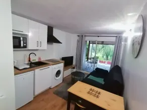 Fully-equipped apartment near Bordeaux - Image 2